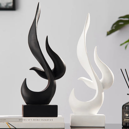 Vivienne™ – Künstlerische Moltres-Skulptur