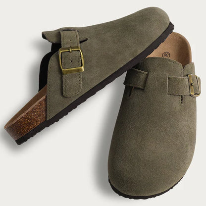 Herren Suede Slipper im Old Money Stil