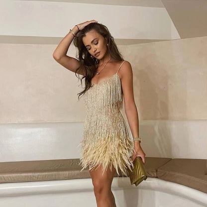 Mia™- Elegantes Cocktail Federkleid
