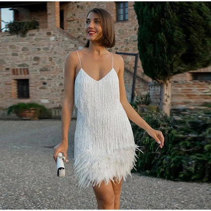 Mia™- Elegantes Cocktail Federkleid